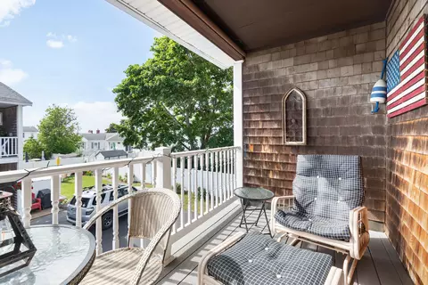 Exterior - 14 Fellows Ave #2, Hampton, NH 03842 photo 7 of 11