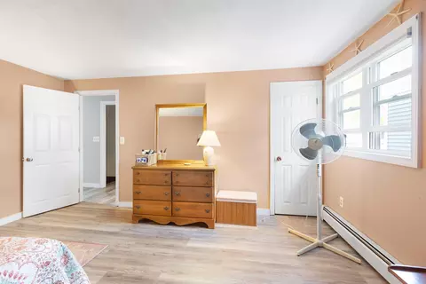 Bedroom - 14 Fellows Ave #2, Hampton, NH 03842 photo 2 of 4