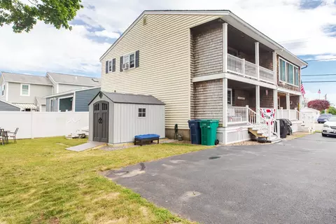 Exterior - 14 Fellows Ave #2, Hampton, NH 03842 photo 8 of 11