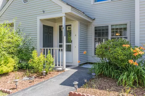 4 Woodland Grn, Rochester, NH 03868