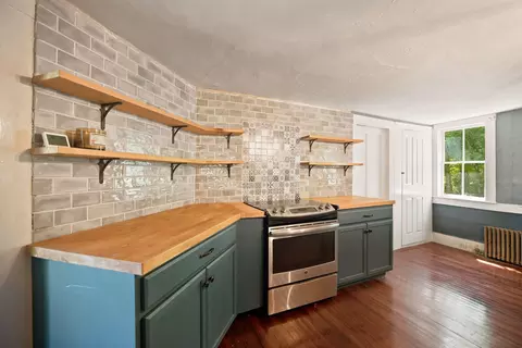 Kitchen - 131 Waterloo St, Warner, NH 03278 photo 3 of 7