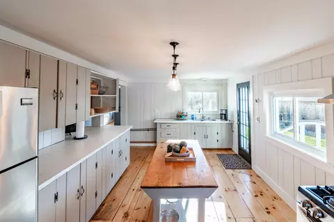 Kitchen - 87 Porter Rd, Bath, NH 03740 photo 2 of 4