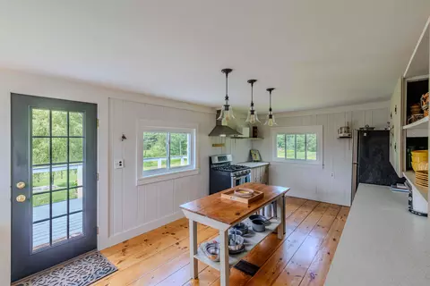 Kitchen - 87 Porter Rd, Bath, NH 03740 photo 3 of 4
