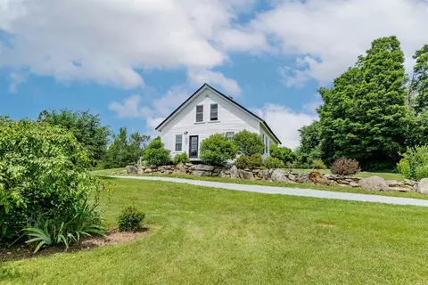 Exterior - 87 Porter Rd, Bath, NH 03740 photo 2 of 20