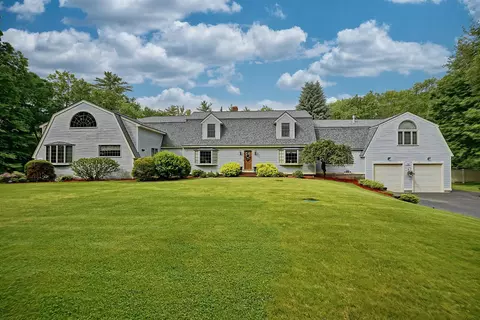 73-75 Dearborn Rd, Greenland, NH 03840