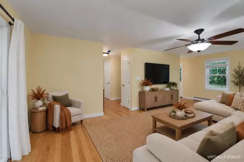 Living - 56 Second St, Concord, NH 03301 photo 6 of 10
