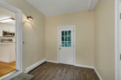 Entry Way - 56 Second St, Concord, NH 03301 photo 3 of 4