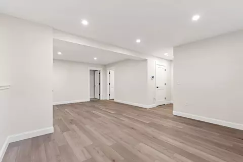 Living - 15 Bartlett St, Epping, NH 03042 photo 6 of 6