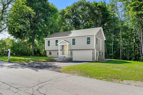 Exterior - 15 Bartlett St, Epping, NH 03042 photo 4 of 4