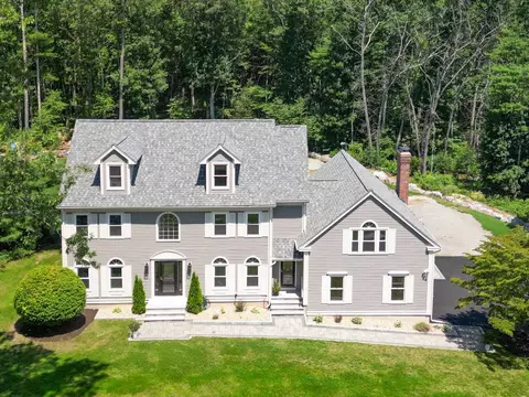 Exterior - 21 Bear Path, Hampton, NH 03842 photo 2 of 11