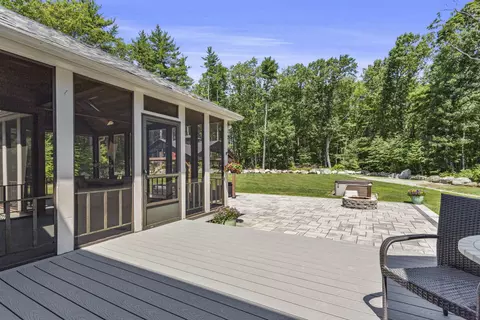 Exterior - 21 Bear Path, Hampton, NH 03842 photo 7 of 11