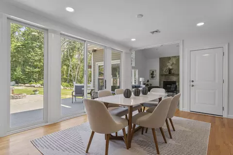 Dining - 21 Bear Path, Hampton, NH 03842 photo 3 of 5