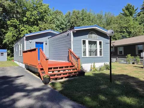 82 Gooseberry Cir, Rochester, NH 03867