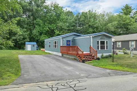 82 Gooseberry Cir, Rochester, NH 03867