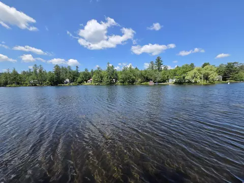 52 Lewin Rd, Enfield, NH 03748