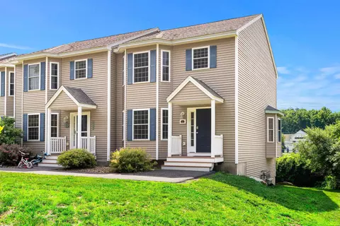 59 Winham Roa Rd #D, Hudson, NH 03051