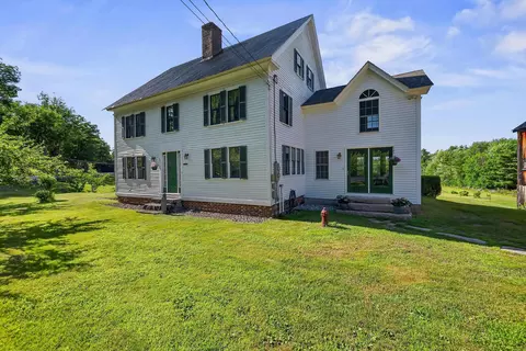 1467 Brownfield Rd, Conway, NH 03813
