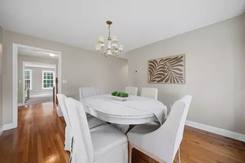 Dining - 9 Hawk Dr, Salem, NH 03079 photo 4 of 4