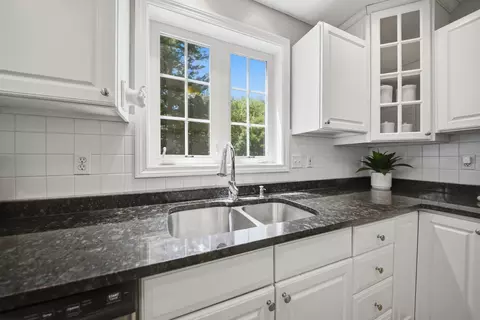 Kitchen - 9 Hawk Dr, Salem, NH 03079 photo 3 of 4
