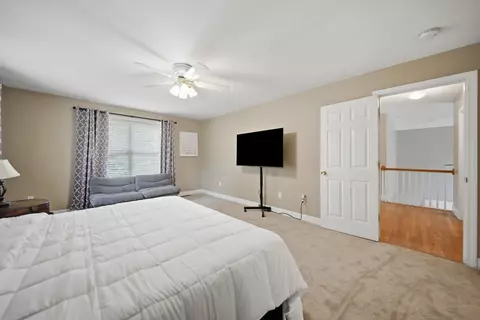 Bedroom - 9 Hawk Dr, Salem, NH 03079 photo 3 of 11