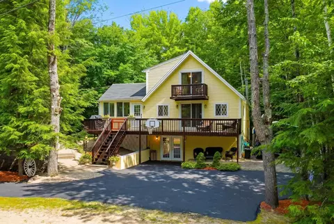 30 Hickory Ln, Moultonborough, NH 03254