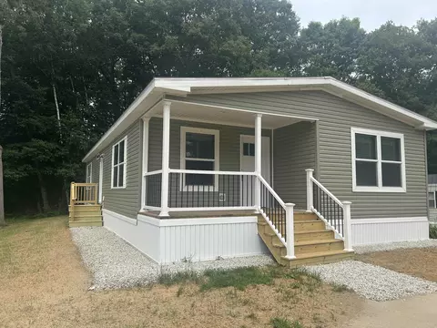 23 Royal Crest Park, Rochester, NH 03867