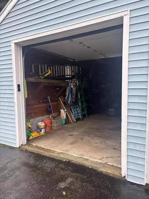 35 Water St, Epping, NH 03042 photo 24