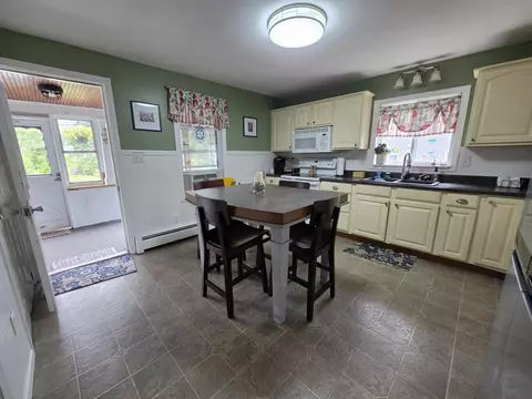 35 Water St, Epping, NH 03042 photo 6