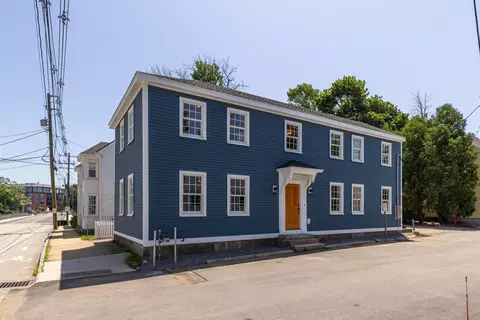 6 Dearborn St, Portsmouth, NH 03801