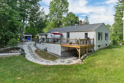 Exterior - 180 E Main St, Hampstead, NH 03826 photo 2 of 12