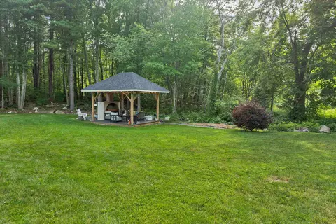 Exterior - 180 E Main St, Hampstead, NH 03826 photo 9 of 17
