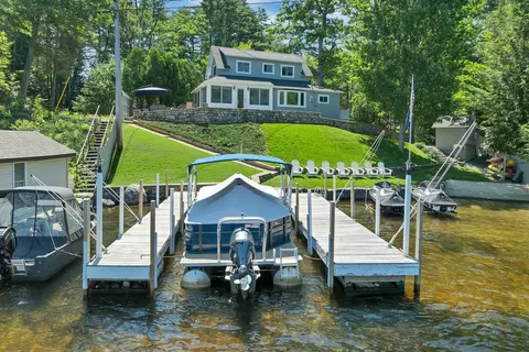 11 Farmington Rd, Alton, NH 03810