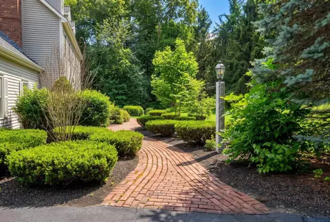 Exterior - 8 Bear Hill Rd, Windham, NH 03087 photo 6 of 10