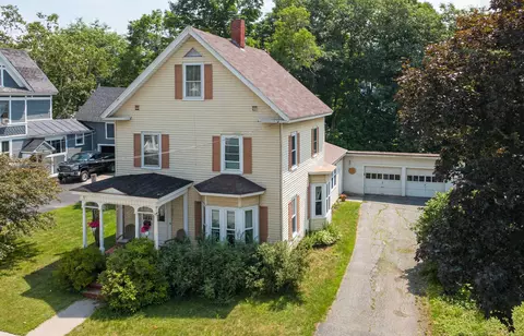 374 Spring St, Saint Johnsbury, VT 05819