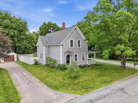 15 Crosby St, Milford, NH 03055