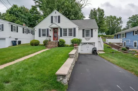 21 Charlotte Ave, Nashua, NH 03064