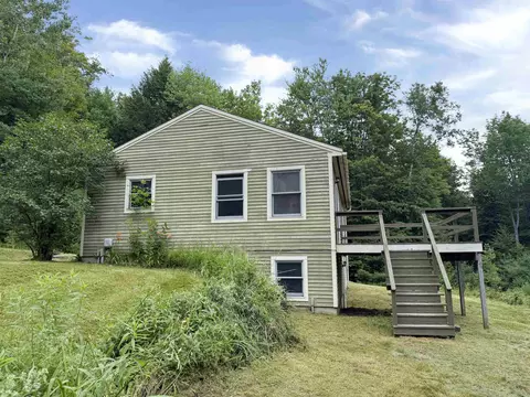 98 Norford Lake Rd, Thetford, VT 05075