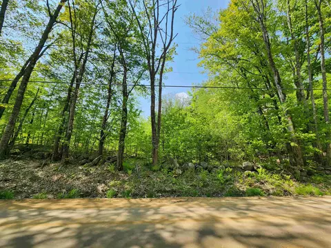 427 Shaker Rd, Loudon, NH 03307