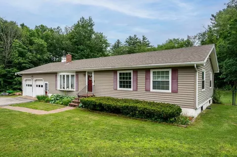 13 Pearl St, Somersworth, NH 03878