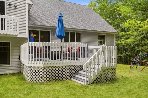 Exterior - 17 Tonga Dr, Bow, NH 03304 photo 5 of 13