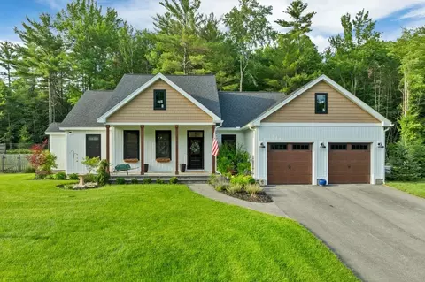 78 Union Wharf Rd, Tuftonboro, NH 03853