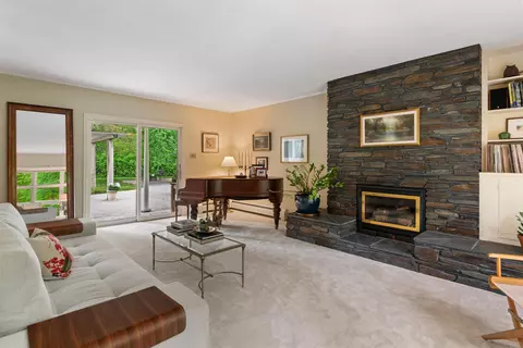 Living - 49 Shady Ln, Williston, VT 05495 photo 1 of 7