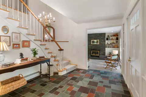 Entry Way - 49 Shady Ln, Williston, VT 05495 photo 2 of 2