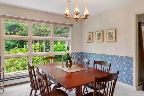 Dining - 49 Shady Ln, Williston, VT 05495 photo 2 of 3