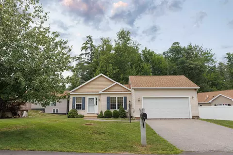 99 Sarasota Ln, Laconia, NH 03246
