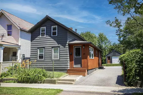 26 Rose St, Burlington, VT 05401