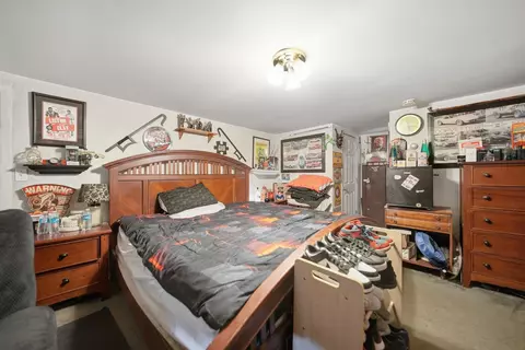 Bedroom - 30 Harris Rd, Windham, NH 03087 photo 3 of 3