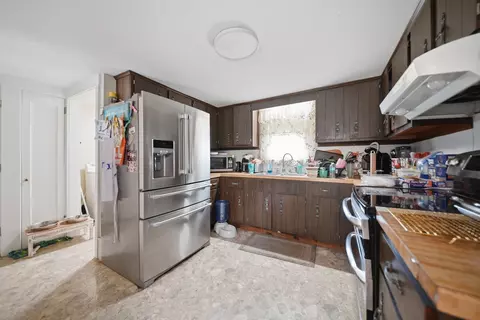 Kitchen - 30 Harris Rd, Windham, NH 03087 photo 2 of 2