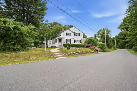 Exterior - 30 Harris Rd, Windham, NH 03087 photo 2 of 10