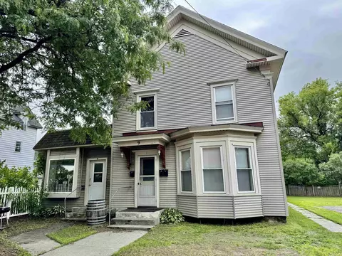 9 Brook St, Barre, VT 05641
